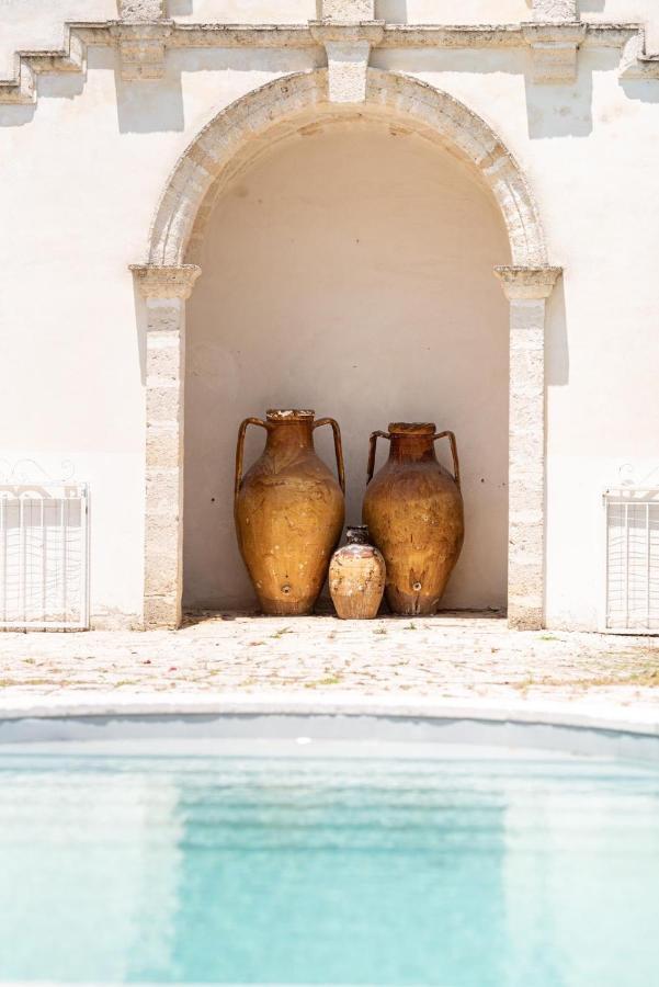 Villa Encantamiento - Dimora Gelsomino - Masseria Storica Nel Cuore Della Puglia Con Piscina Latiano Exterior foto