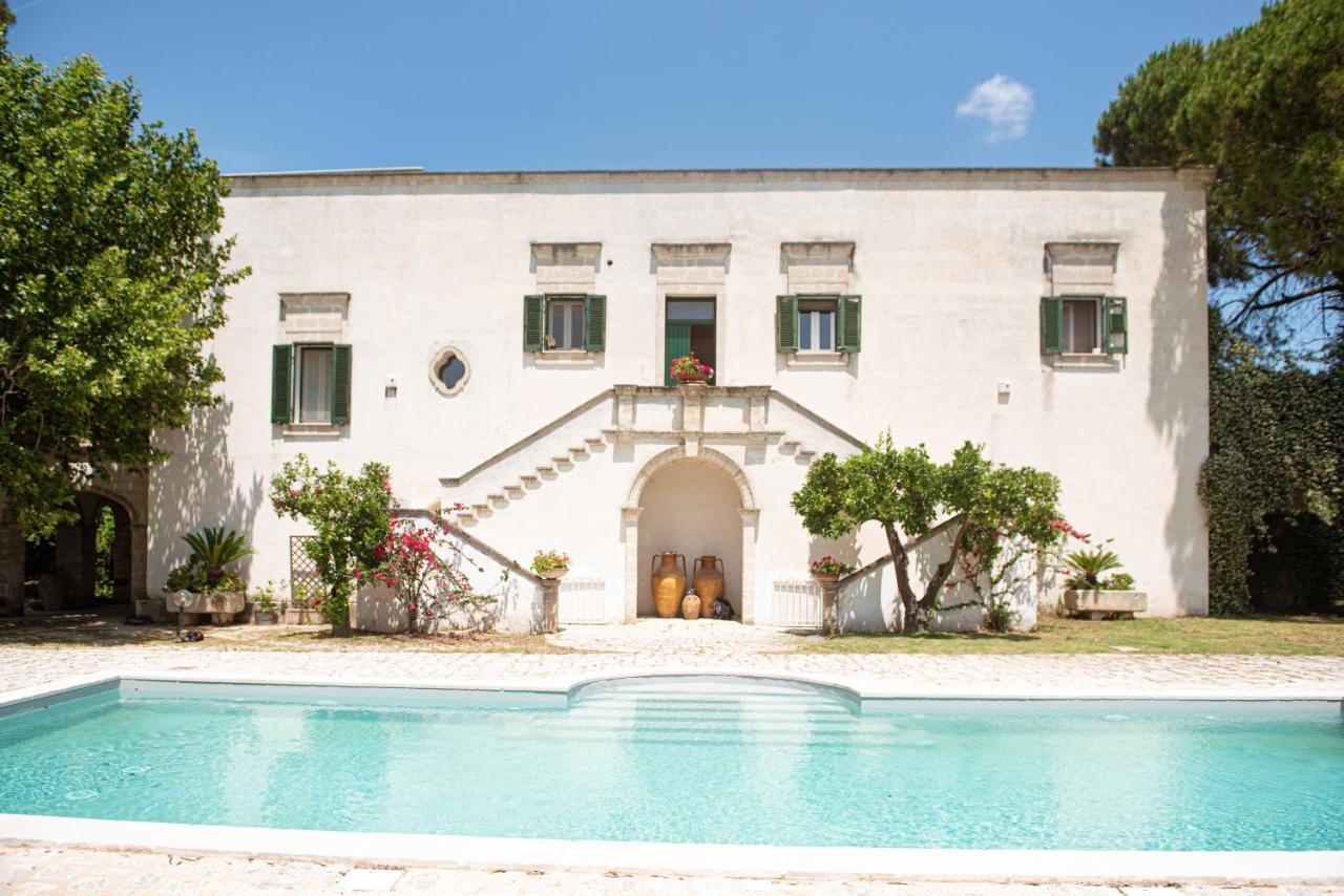 Villa Encantamiento - Dimora Gelsomino - Masseria Storica Nel Cuore Della Puglia Con Piscina Latiano Exterior foto