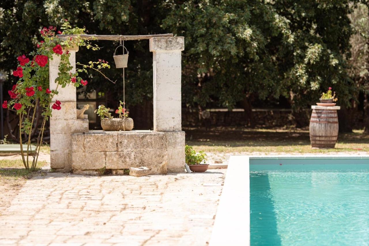 Villa Encantamiento - Dimora Gelsomino - Masseria Storica Nel Cuore Della Puglia Con Piscina Latiano Exterior foto
