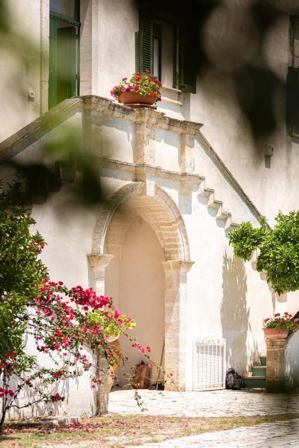Villa Encantamiento - Dimora Gelsomino - Masseria Storica Nel Cuore Della Puglia Con Piscina Latiano Exterior foto