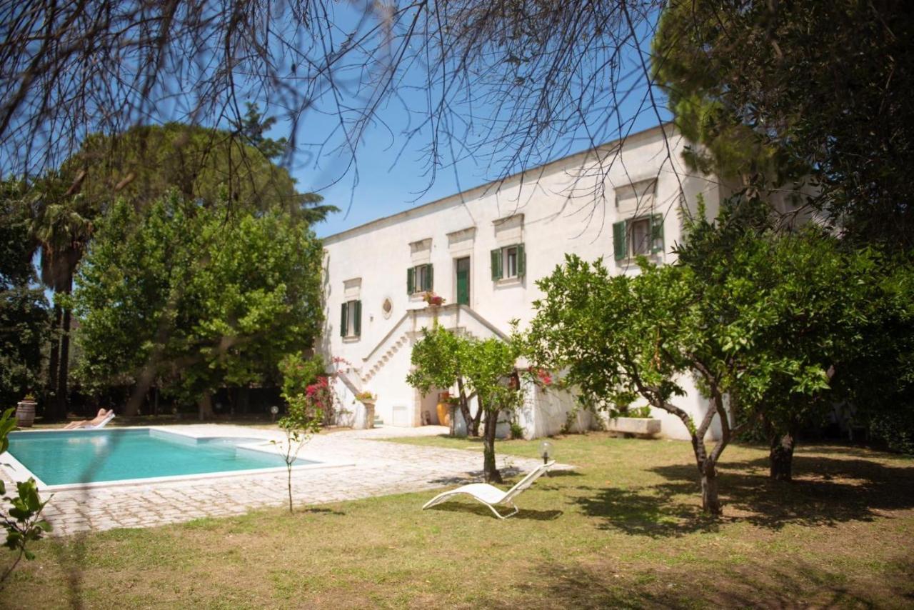 Villa Encantamiento - Dimora Gelsomino - Masseria Storica Nel Cuore Della Puglia Con Piscina Latiano Exterior foto