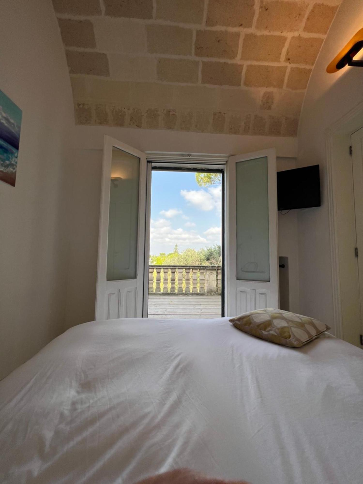 Villa Encantamiento - Dimora Gelsomino - Masseria Storica Nel Cuore Della Puglia Con Piscina Latiano Exterior foto