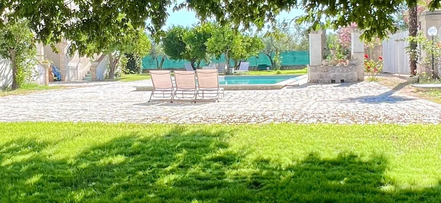 Villa Encantamiento - Dimora Gelsomino - Masseria Storica Nel Cuore Della Puglia Con Piscina Latiano Exterior foto